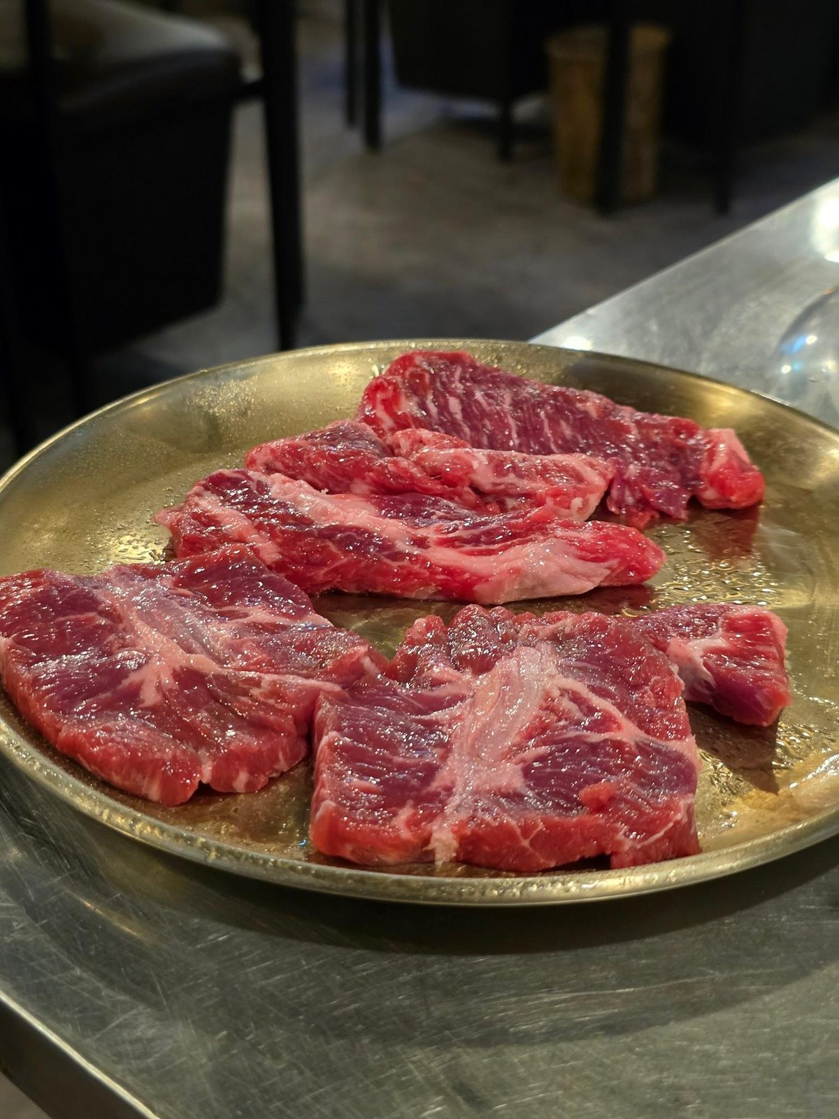 盘浦排骨 高速巴士客运站店 — 炭火牛肋条与牛板腱配大酱汤,整桌₩49,800