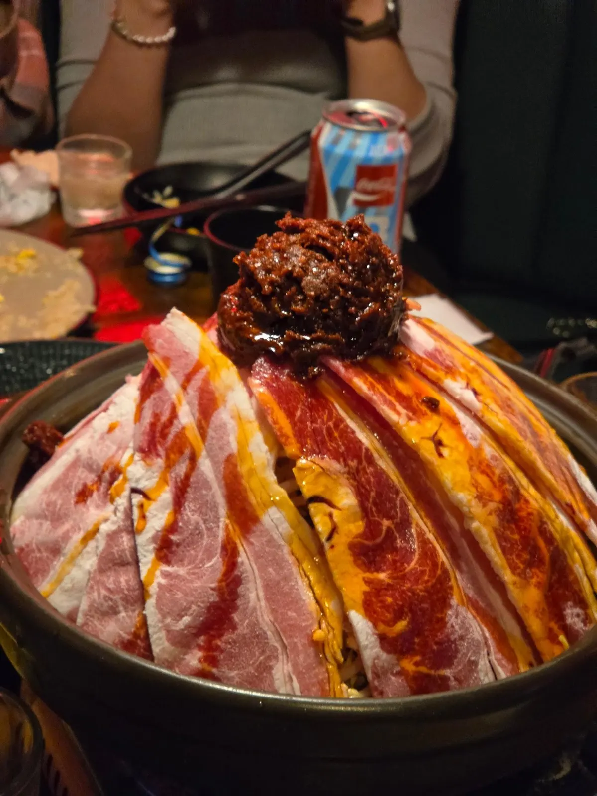 Yongyong Seonsaeng, Nonhyeon — twenty friends, one volcano mala hot pot, ₩530,000 for the table