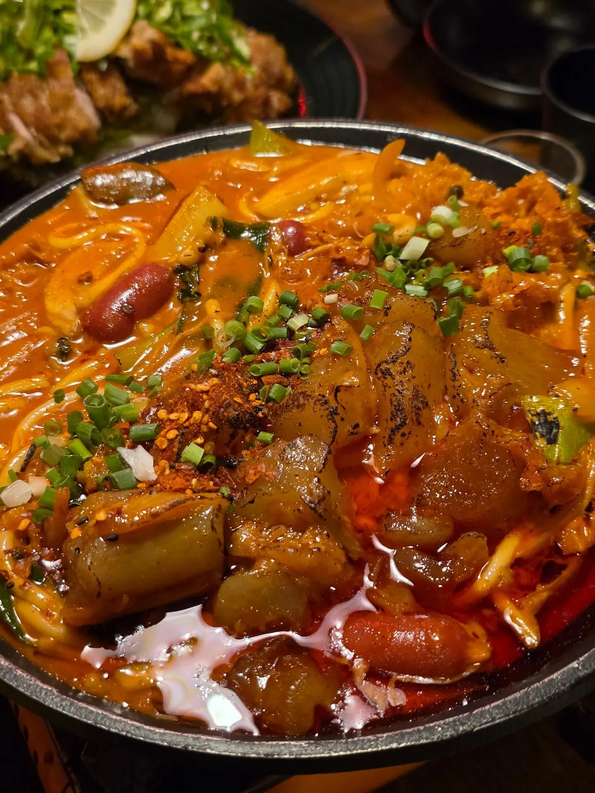 Yongyong Seonsaeng, Nonhyeon — twenty friends, one volcano mala hot pot, ₩530,000 for the table — Yongyong Seonsaeng Nonhyeon