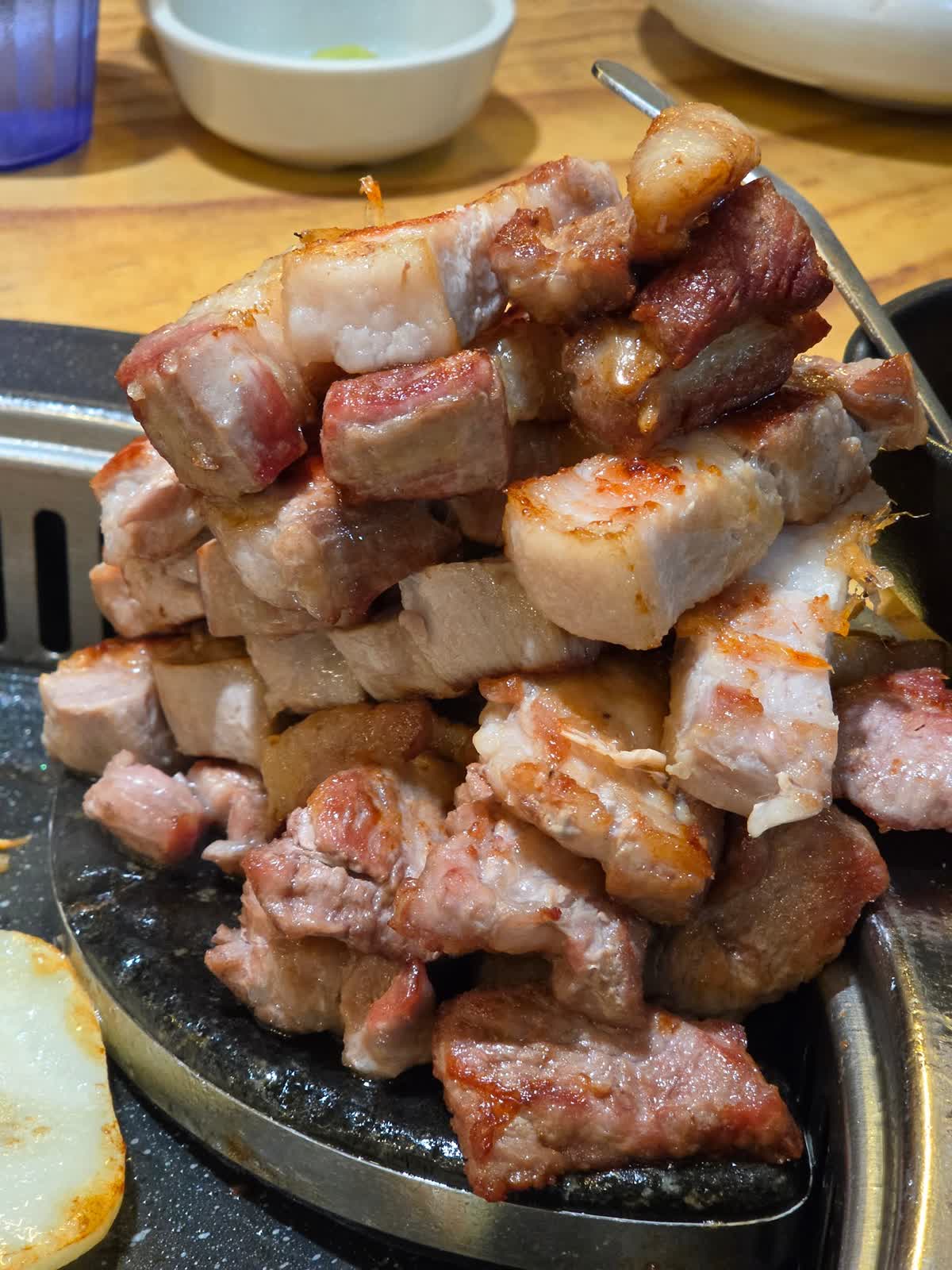 这么厚的猪肉谁来烤?Matchandeul 三成店 — 每份18,000韩元