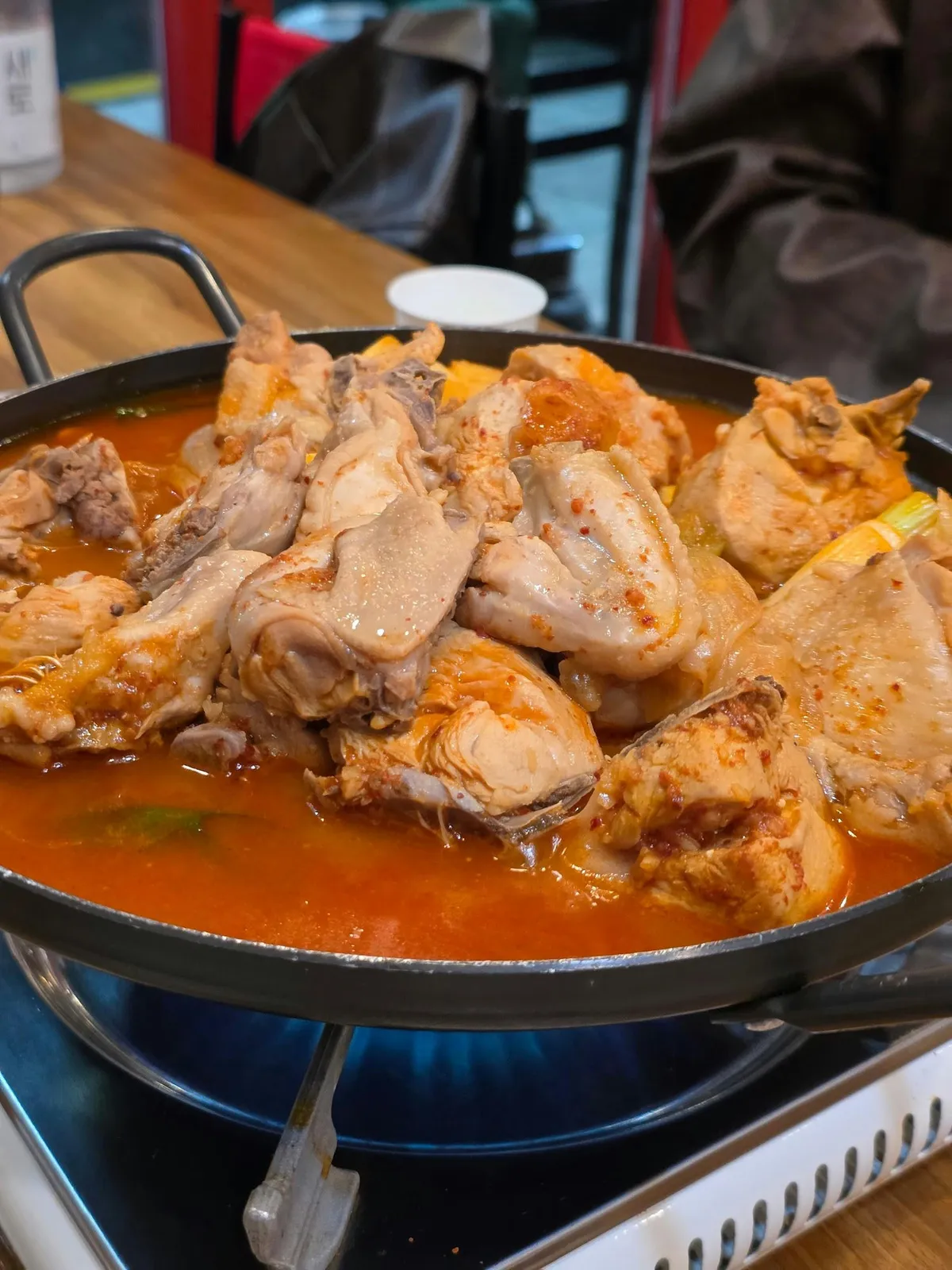 Pungnyeon Dakdoritang Sinsa — large spicy braised chicken ₩42,000, crispy mung bean pancake ₩8,000 — Pungnyeon Dakdoritang (풍년닭도리탕) Sinsa