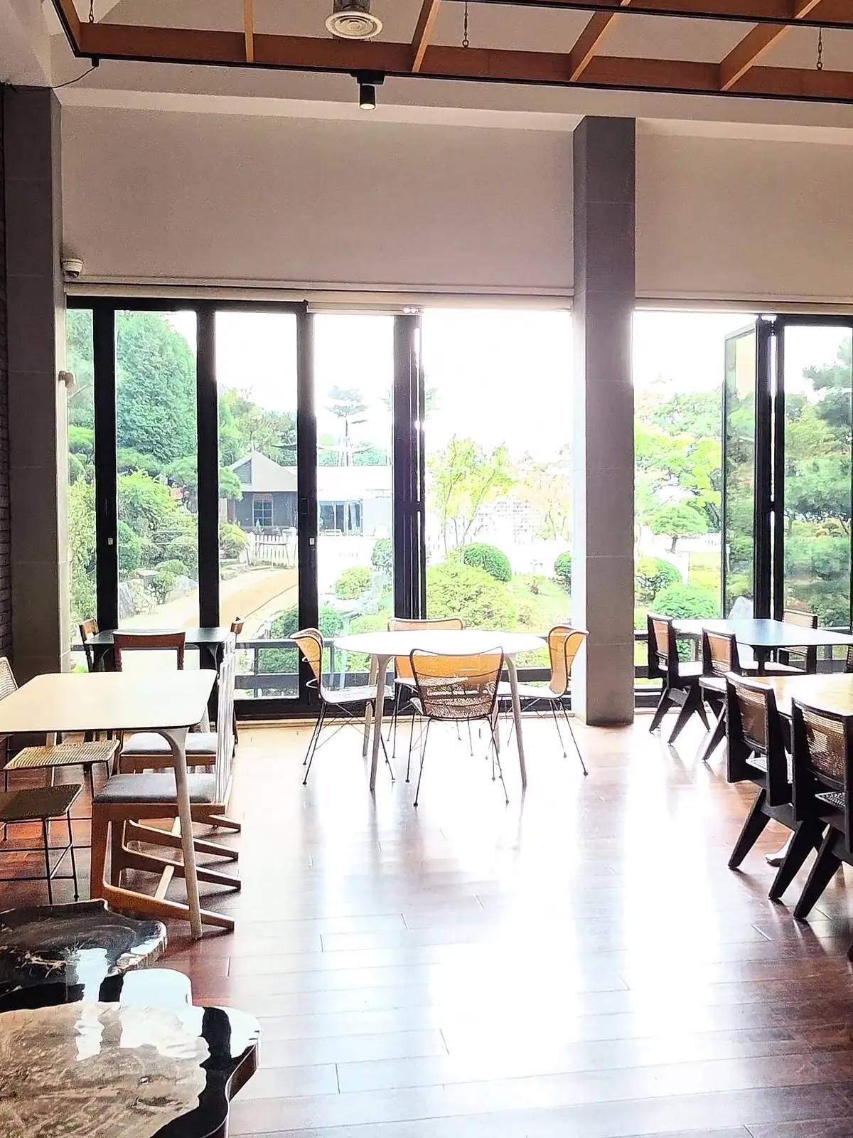 八堂带狗喝咖啡 🐶☕ 카페스토리(Cafe Story) — Cafe Story (카페스토리), Paldang