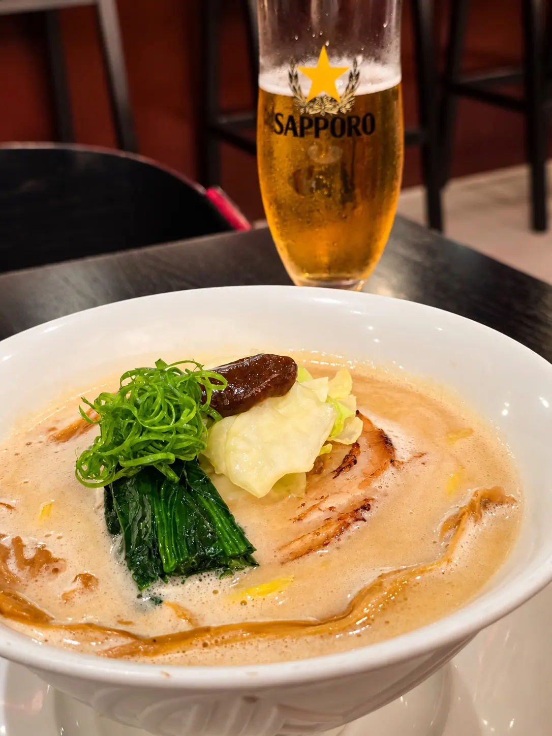 Classic Toriラーメンとサッポロ生ビール 🍜🍺 — MENSHO TOKYO, Sukhumvit 31, Bangkok