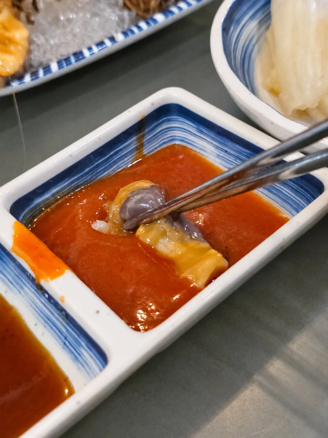 チョジャンに軽くつけたホヤ — ヘファロ
