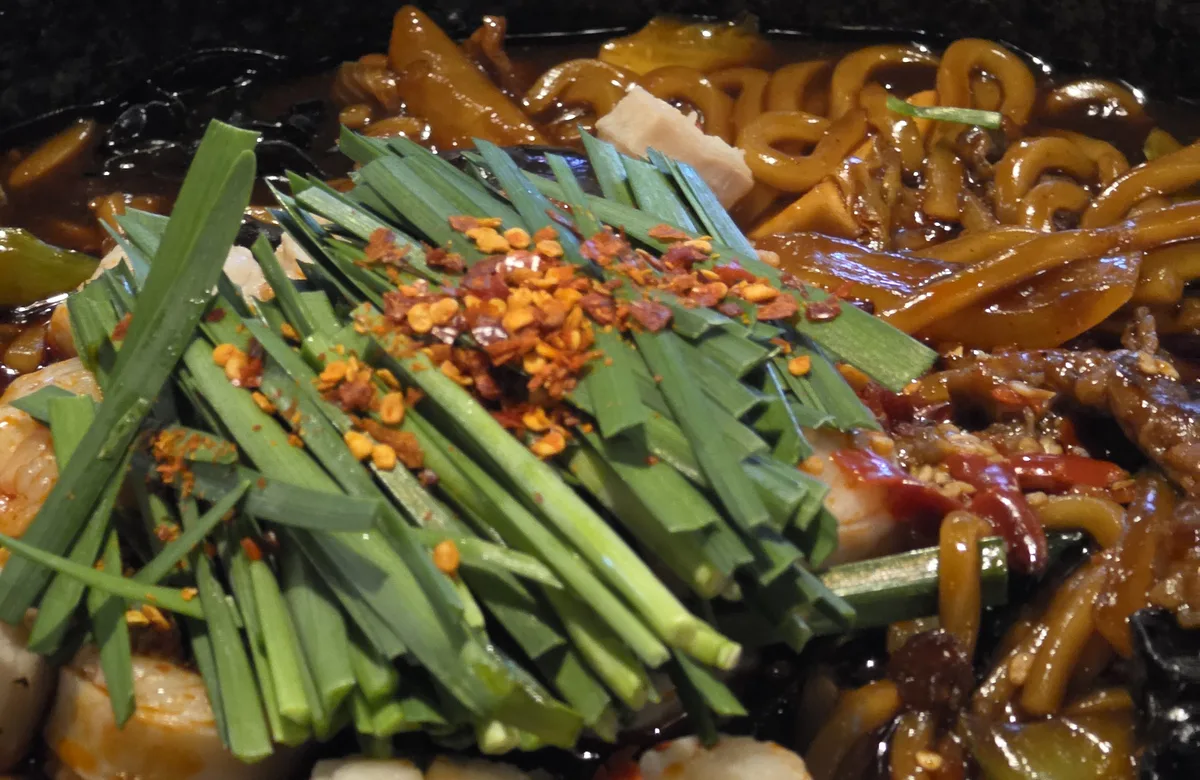 Dol-jjajang: black-bean noodles with shrimp and chives in a stone pot at Yongyong Seonsaeng
